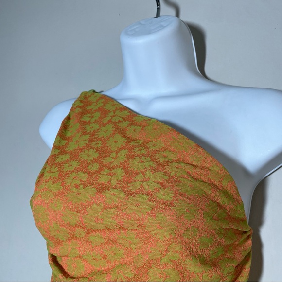 NWT Zara Asymmetric Jacquard Off the Shoulder Orange Green Floral Crop Top SZ L - Picture 6 of 11